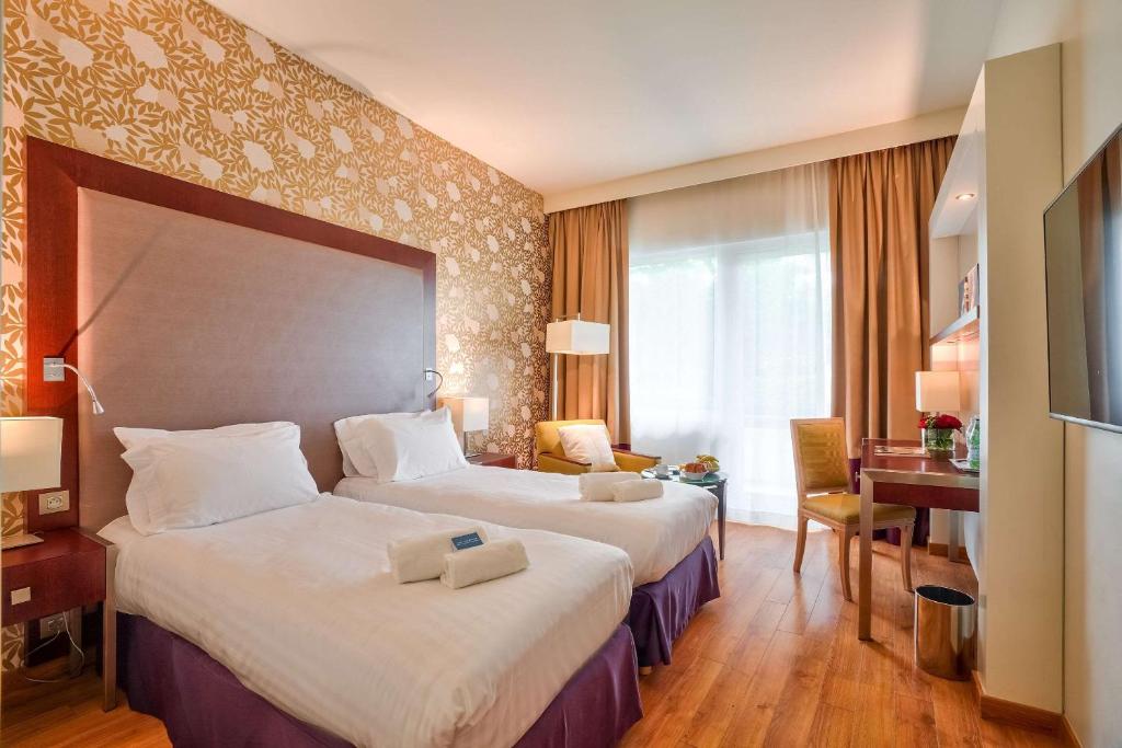 Clarion Paris CDG Airport