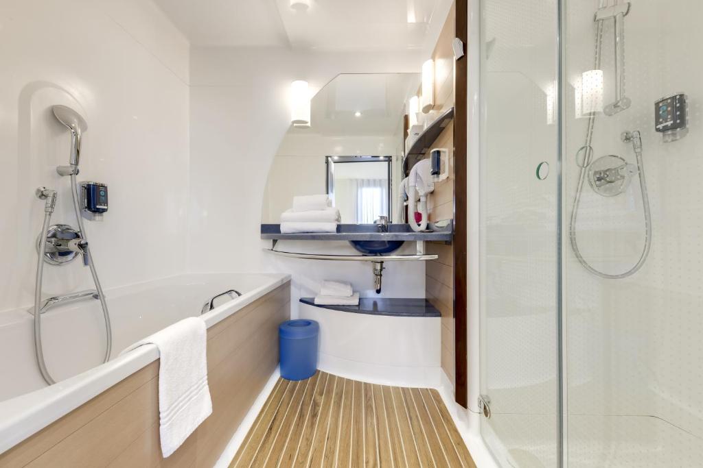 Novotel Suites Paris CDG Airport Villepinte