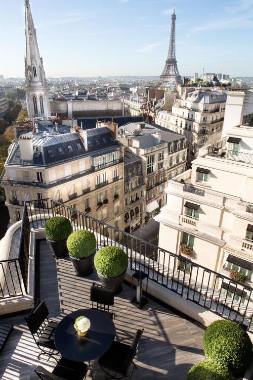 Four Seasons George V Paris - Booking