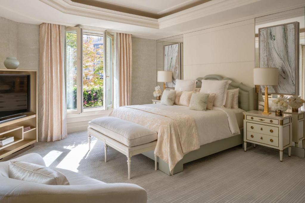 Four Seasons George V Paris - Booking