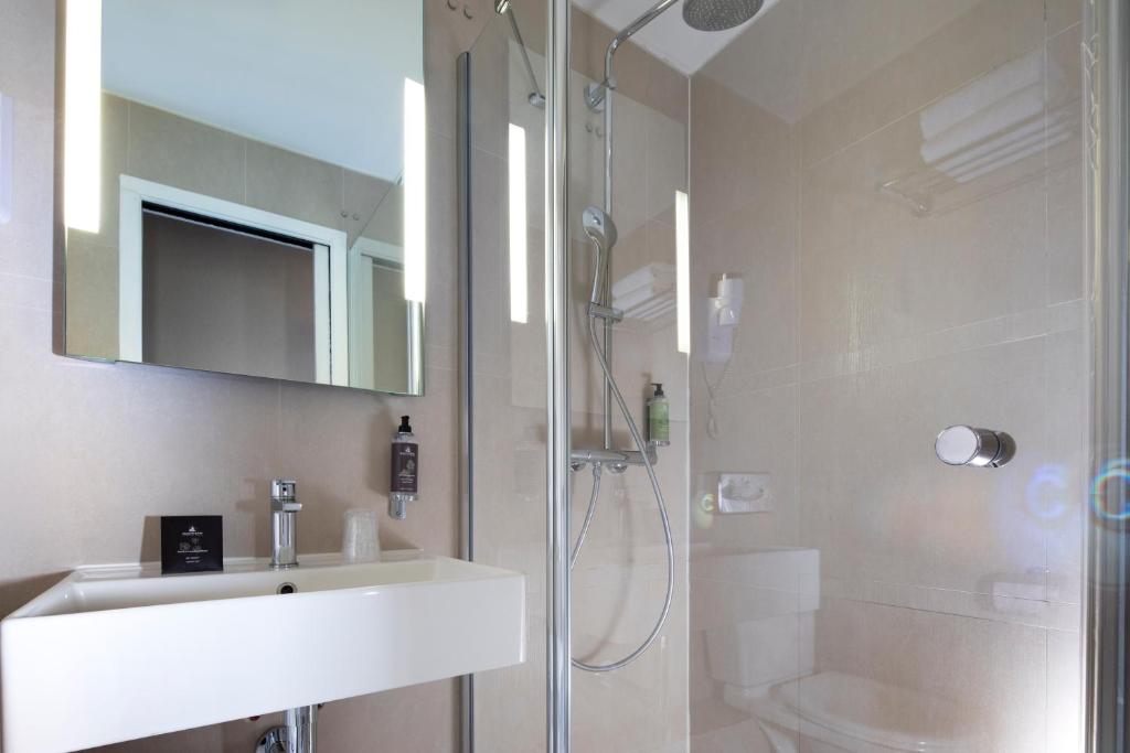 Hôtel Plaza Étoile