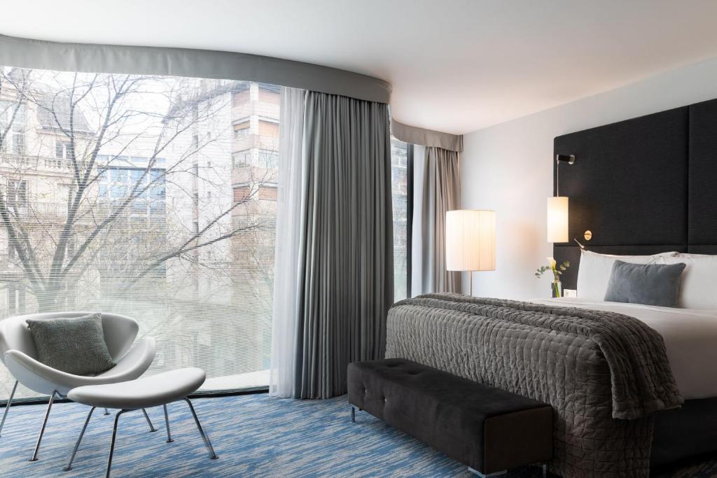 Hôtel Renaissance Paris Arc de Triomphe