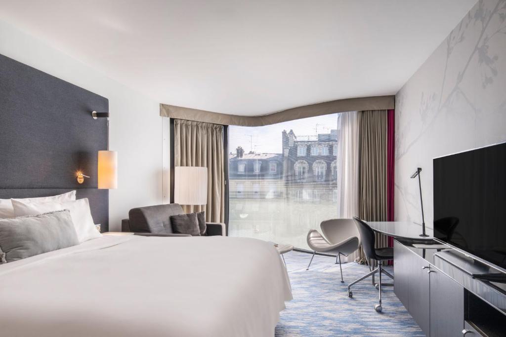 Hôtel Renaissance Paris Arc de Triomphe