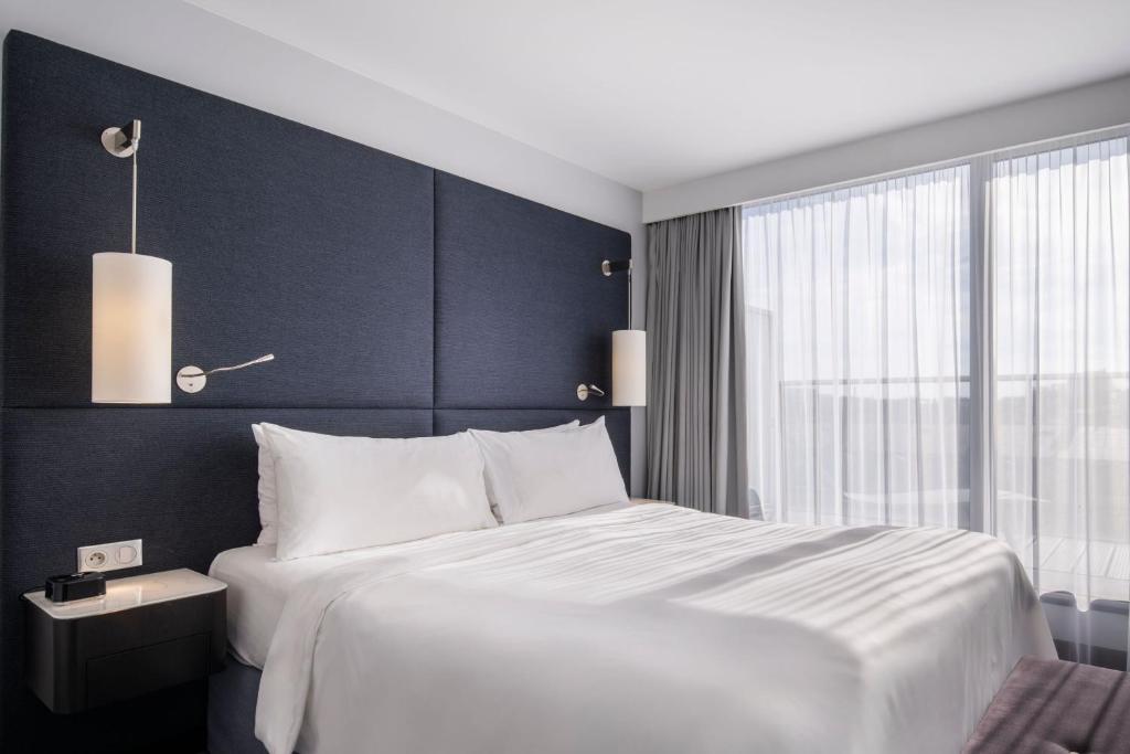 Hôtel Renaissance Paris Arc de Triomphe