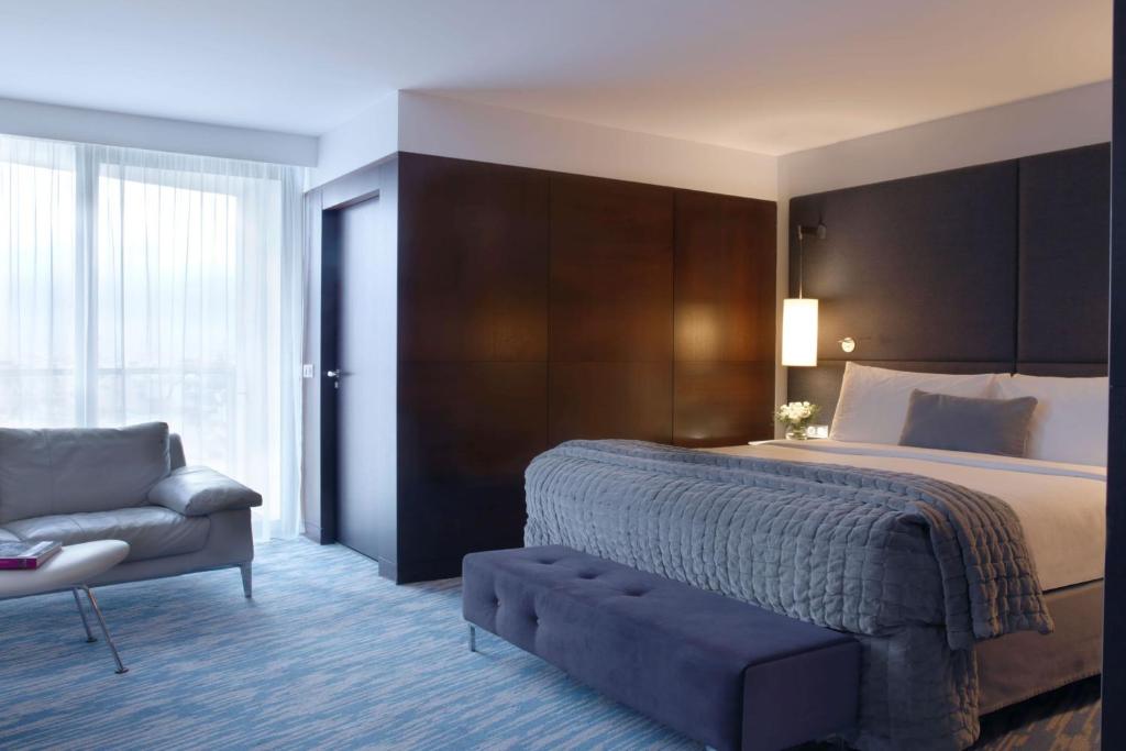 Hôtel Renaissance Paris Arc de Triomphe