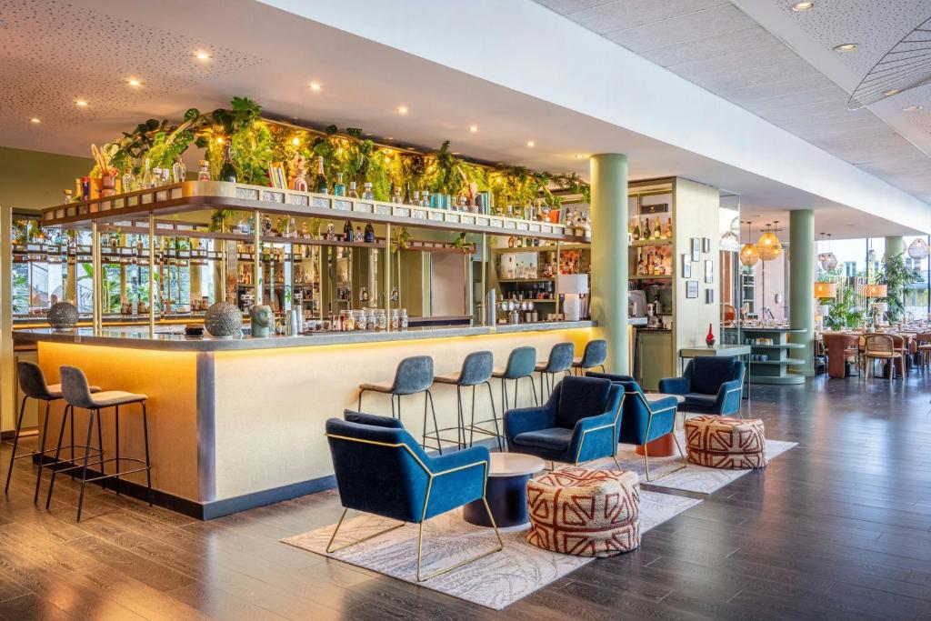 Hôtel Renaissance Paris Arc de Triomphe