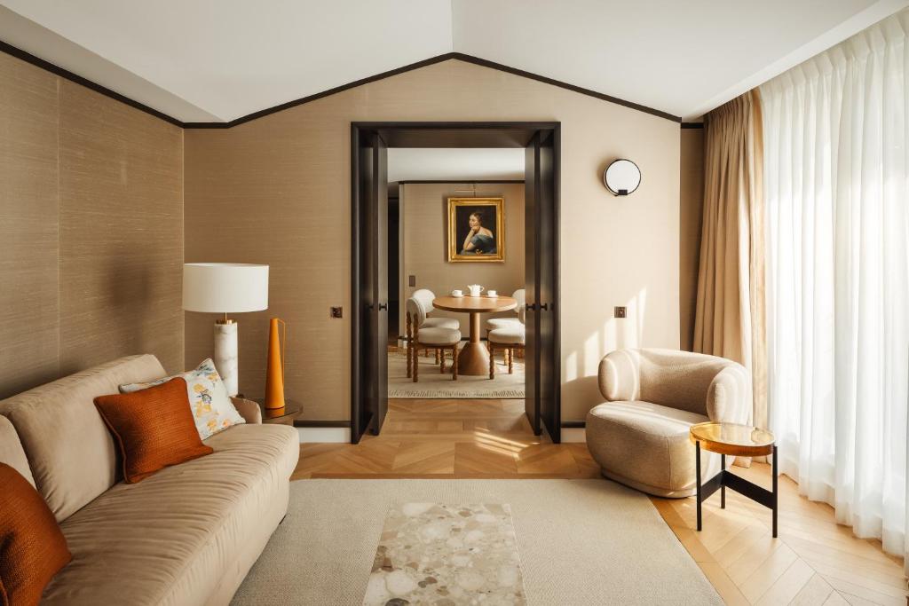 Hôtel De Sers Champs Élysées Paris