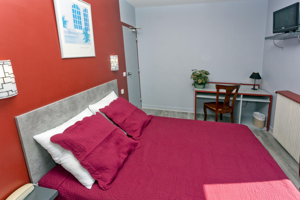 Hipotel Paris Belgrand sur Hôtel à Paris