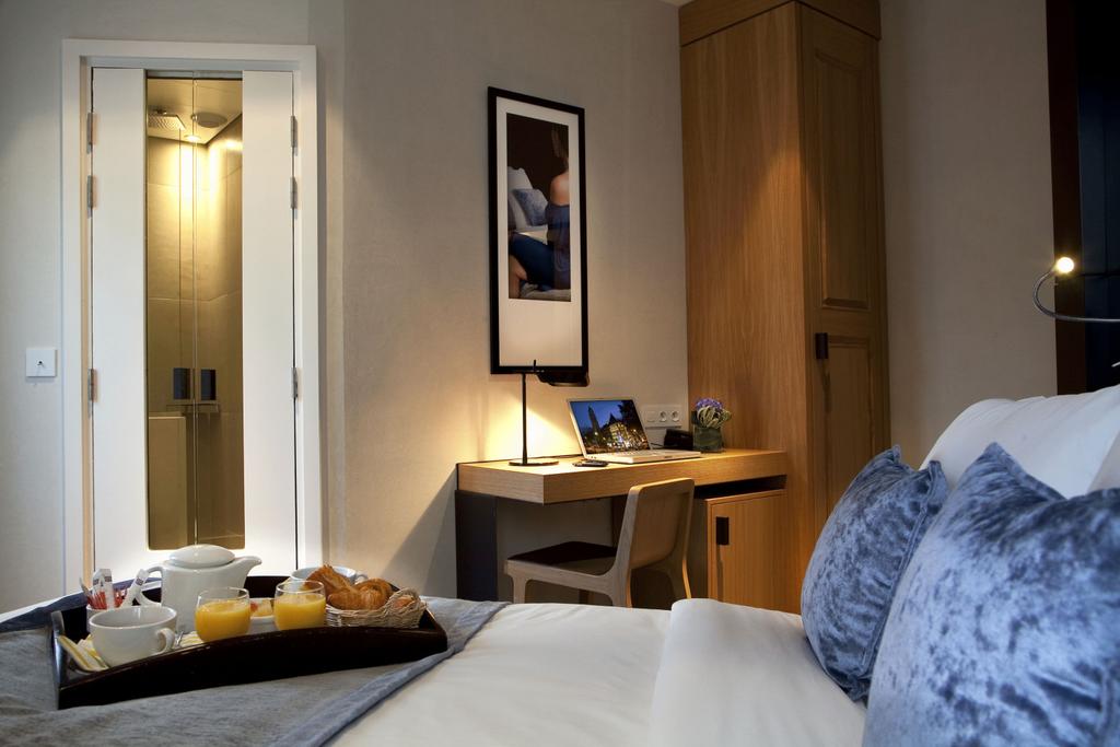 Hôtel Marceau Champs Elysées