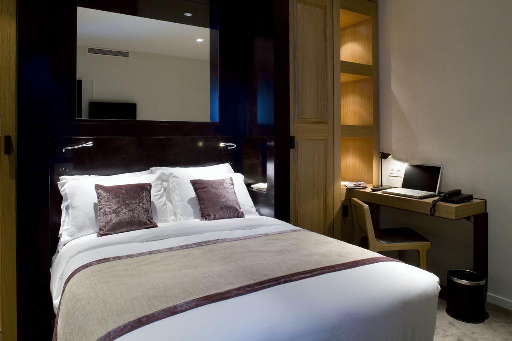 Hôtel Marceau Champs Elysées