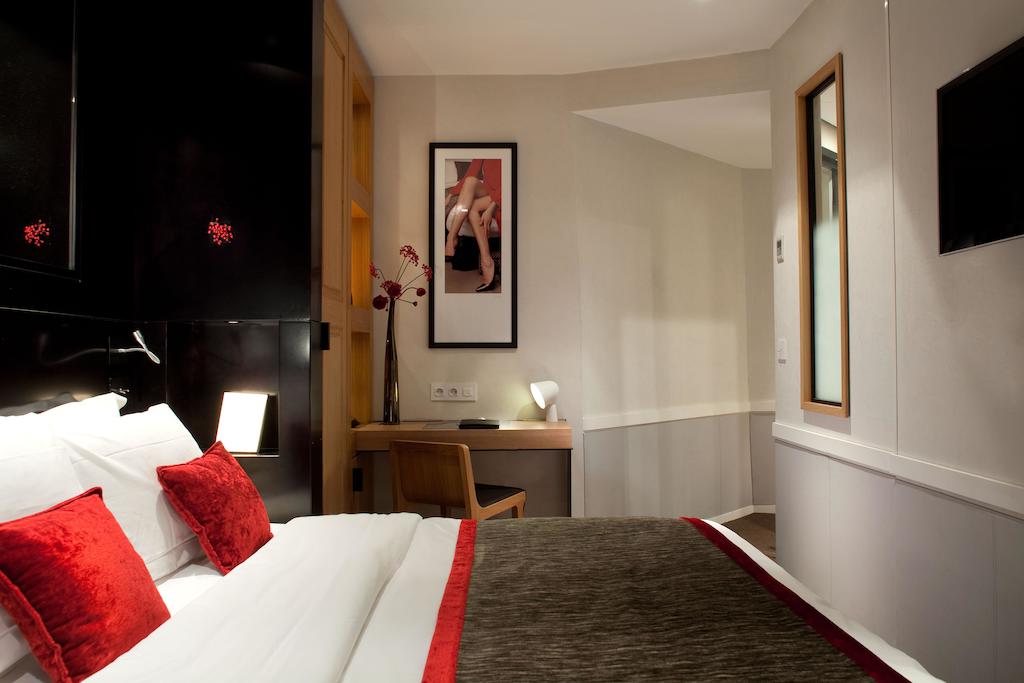 Hôtel Marceau Champs Elysées