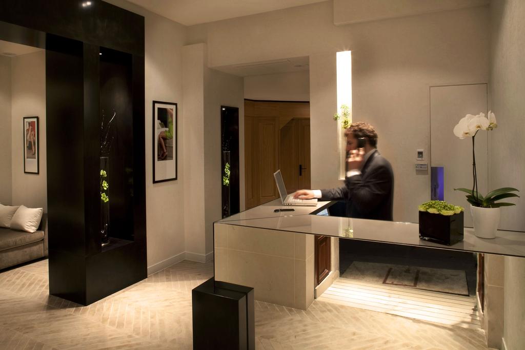 Hôtel Marceau Champs Elysées