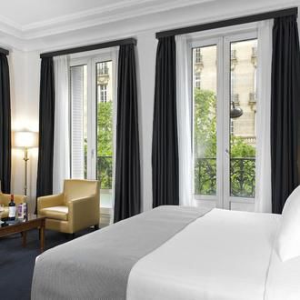 Photo de Hôtel Meliá París Champs-Élysées