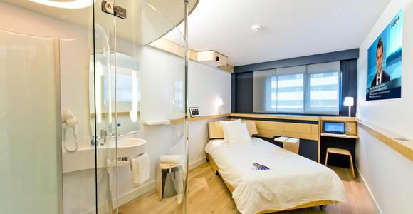 Nomad Paris Roissy CDG