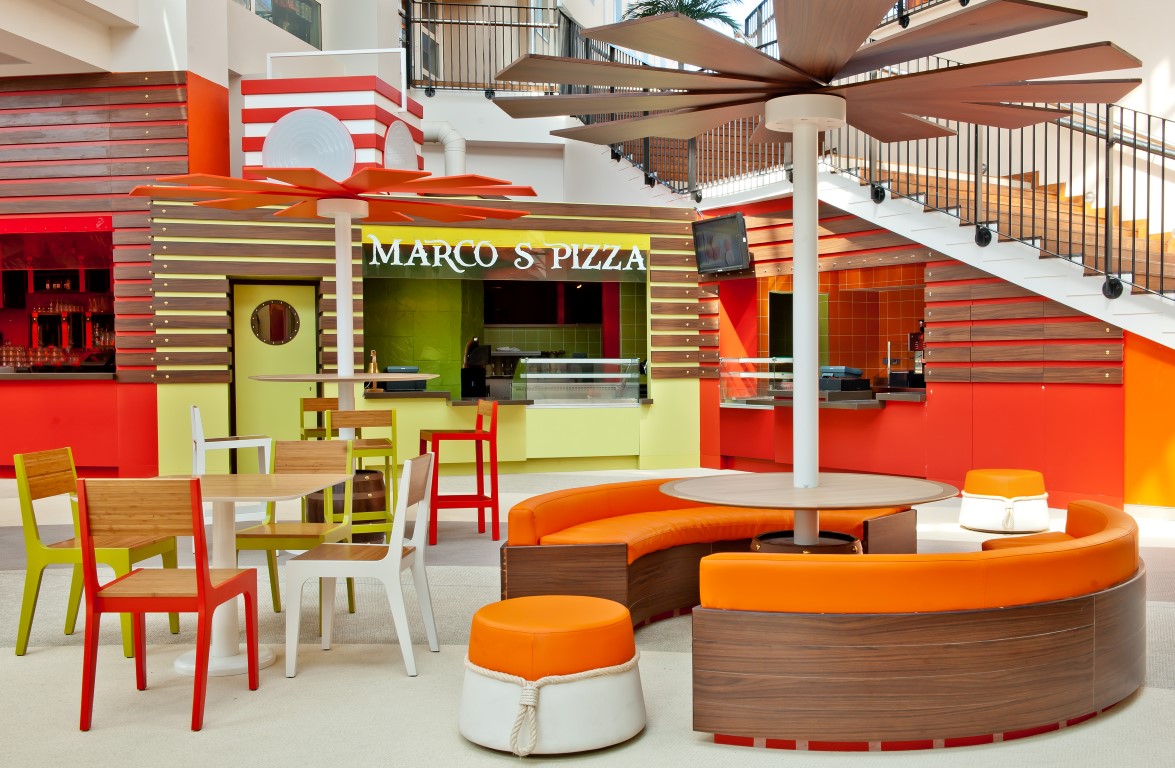 Explorers Hotel at Disneyland® Paris