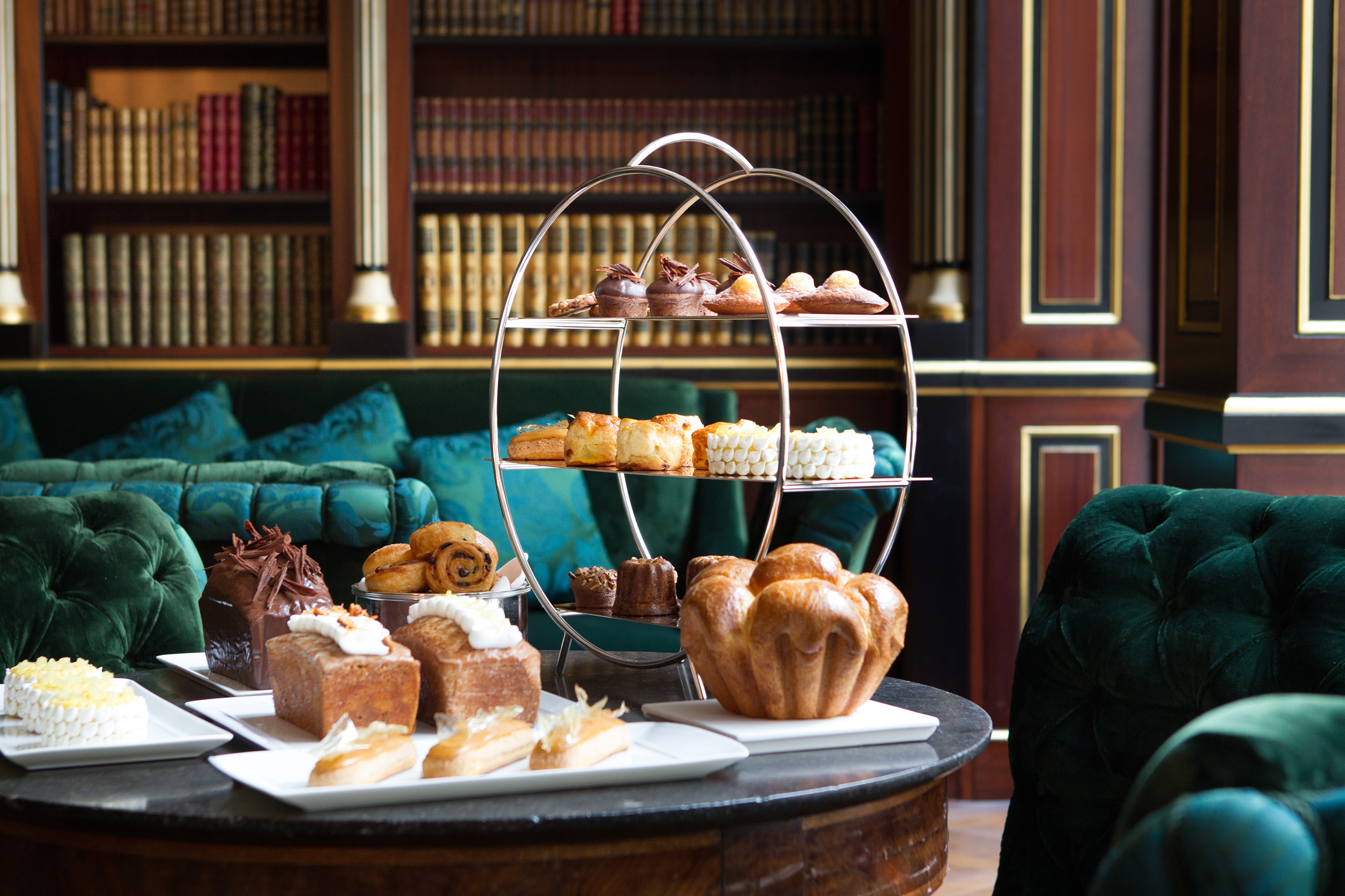 La Reserve Paris Hotel Tea Time