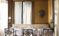 La Reserve Paris Hotel Le Gabriel Restaurant 2