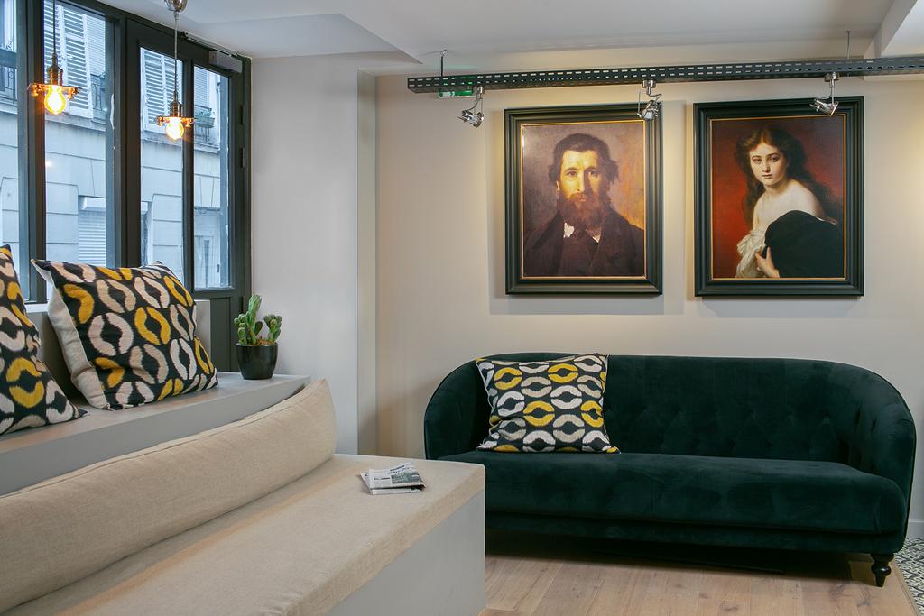 Les Boulevards Hotel et Studio