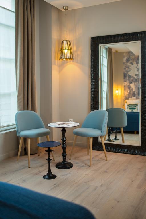 Les Boulevards Hotel et Studio