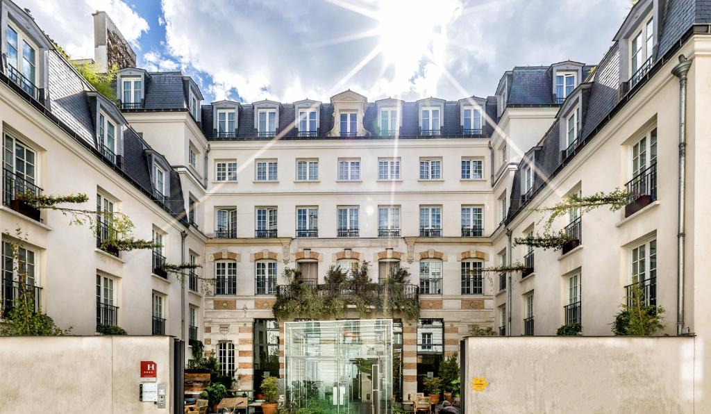 Kube Hotel Paris - Booking