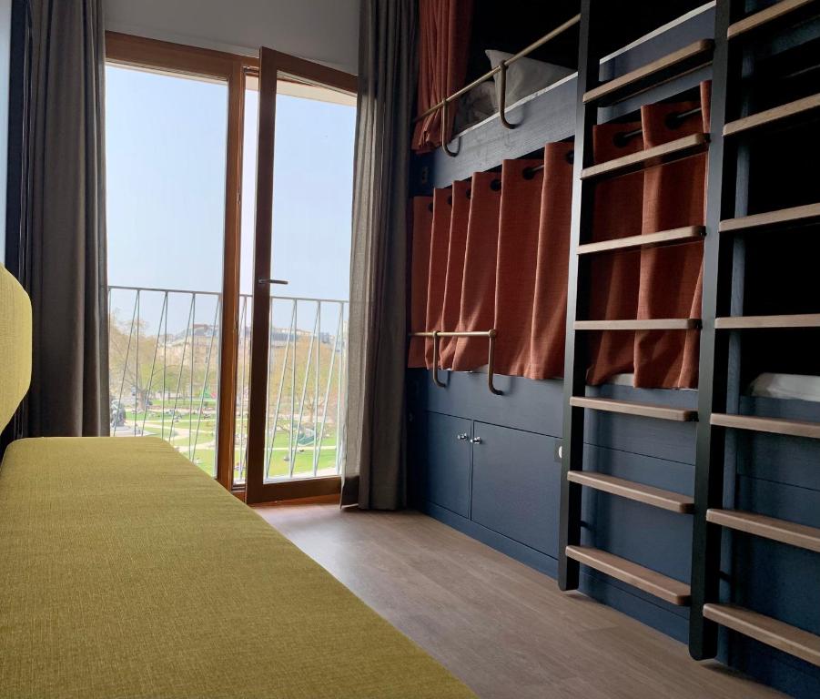 The People - Paris Nation