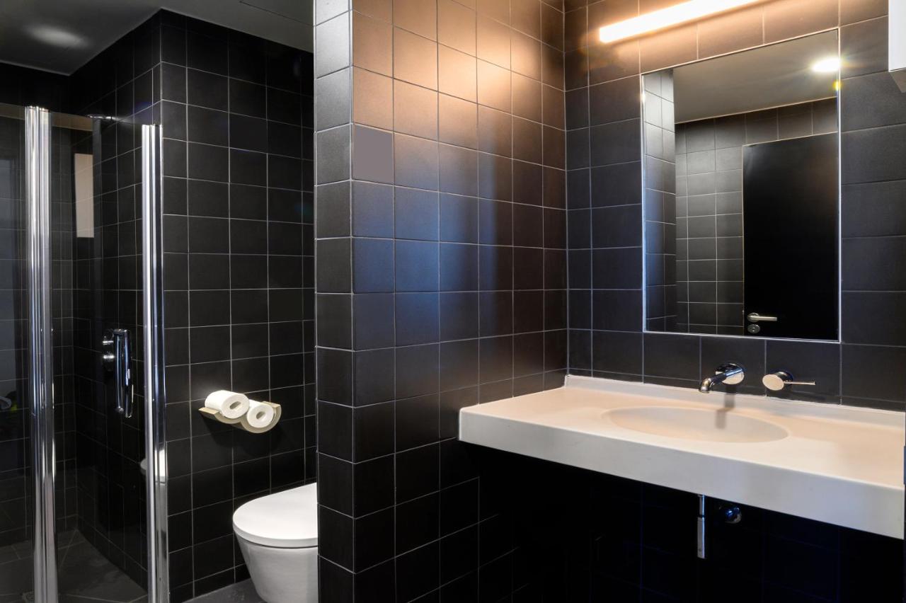 The People Paris Marais