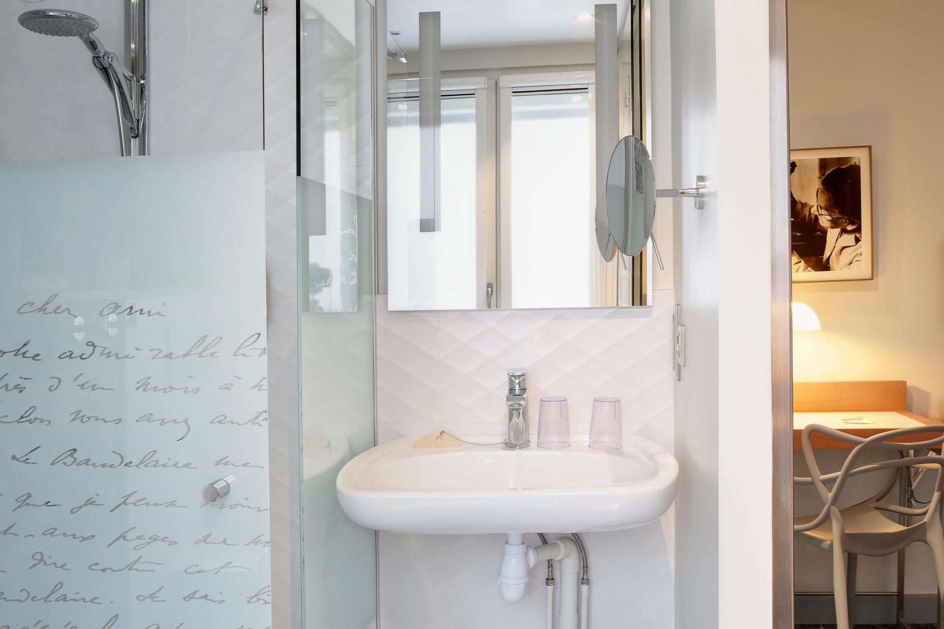 Best Western Premier Hôtel Littéraire Le Swann - Best Western Premier Hôtel Littéraire Le Swann