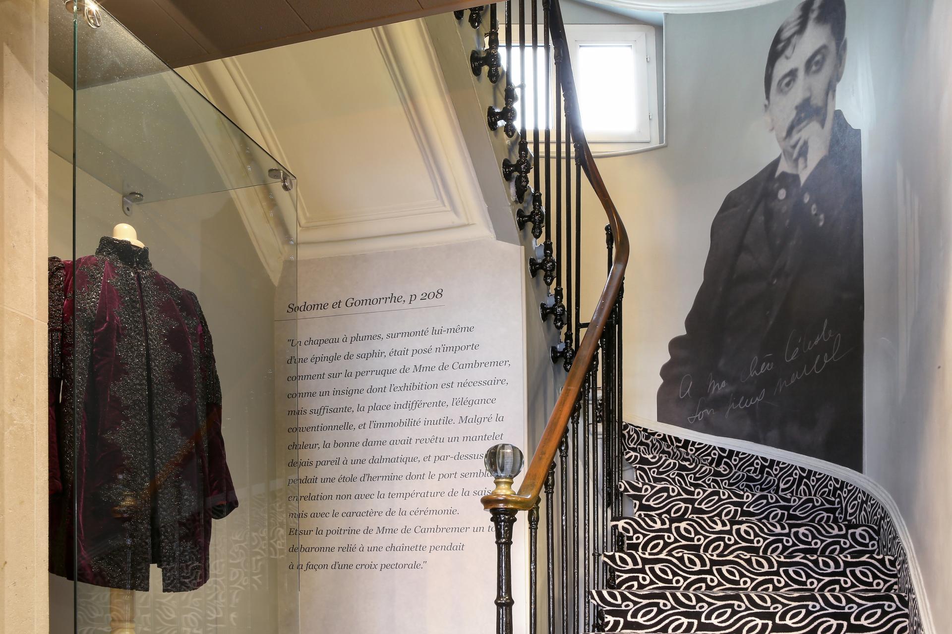 Best Western Premier Hôtel Littéraire Le Swann - Best Western Premier Hôtel Littéraire Le Swann