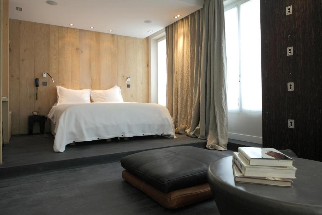 Hidden Hotel - Booking