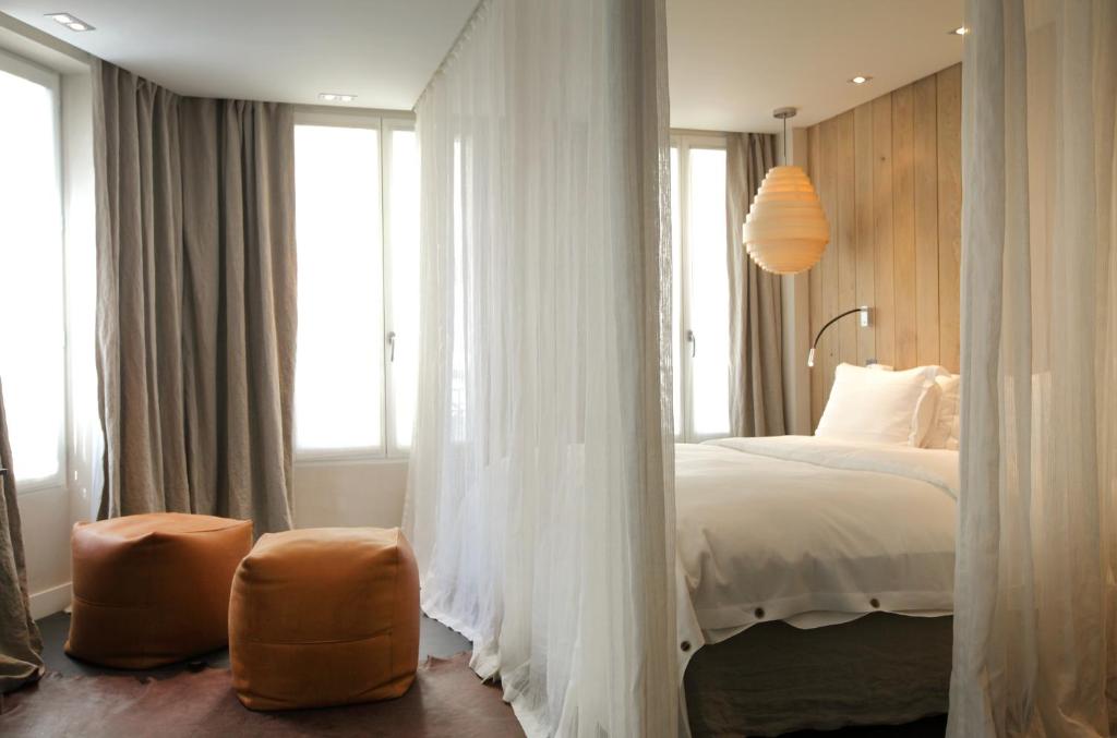 Hidden Hotel - Booking