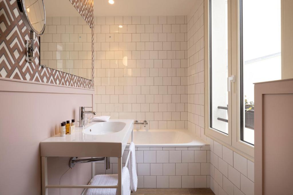 Le Petit Oberkampf Hotel & Spa