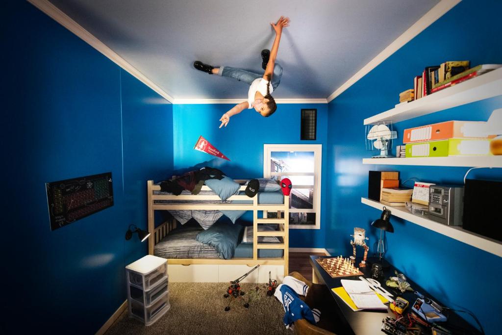 Disney Hotel New York - The Art of Marvel - Booking