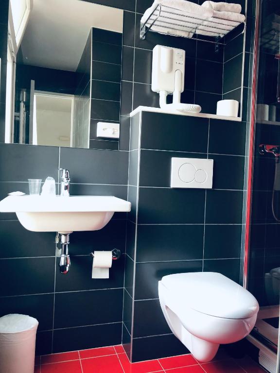 The Originals City, Hôtel Lecourbe, Paris Tour Eiffel 