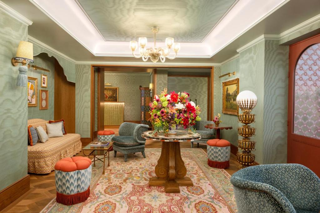 Le Grand Mazarin - Booking