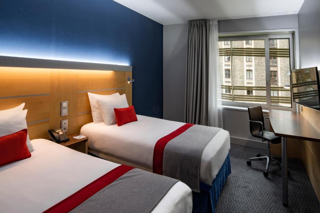 Holiday Inn Express Paris-Canal De La Villette, an IHG Hotel
