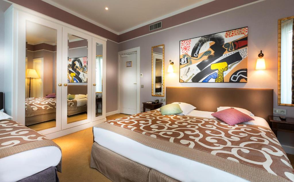 Hôtel Du Bois Champs-Elysées