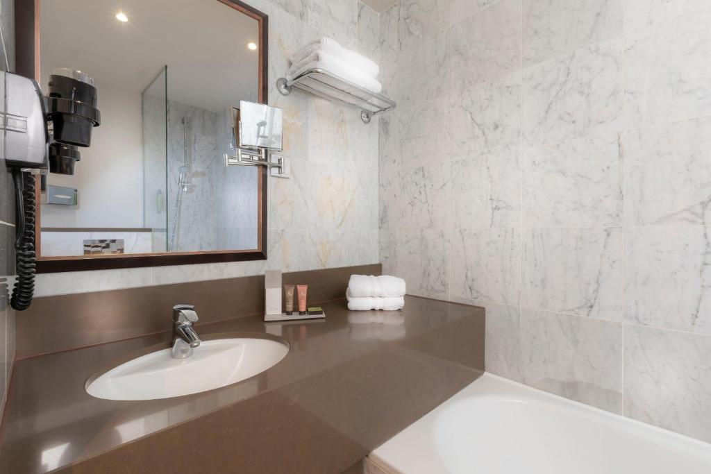 Hôtel Du Bois Champs-Elysées