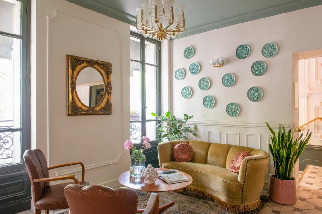 Hôtel de la Porte Dorée