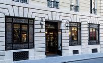 Hôtel La Tamise – Esprit de France - Booking