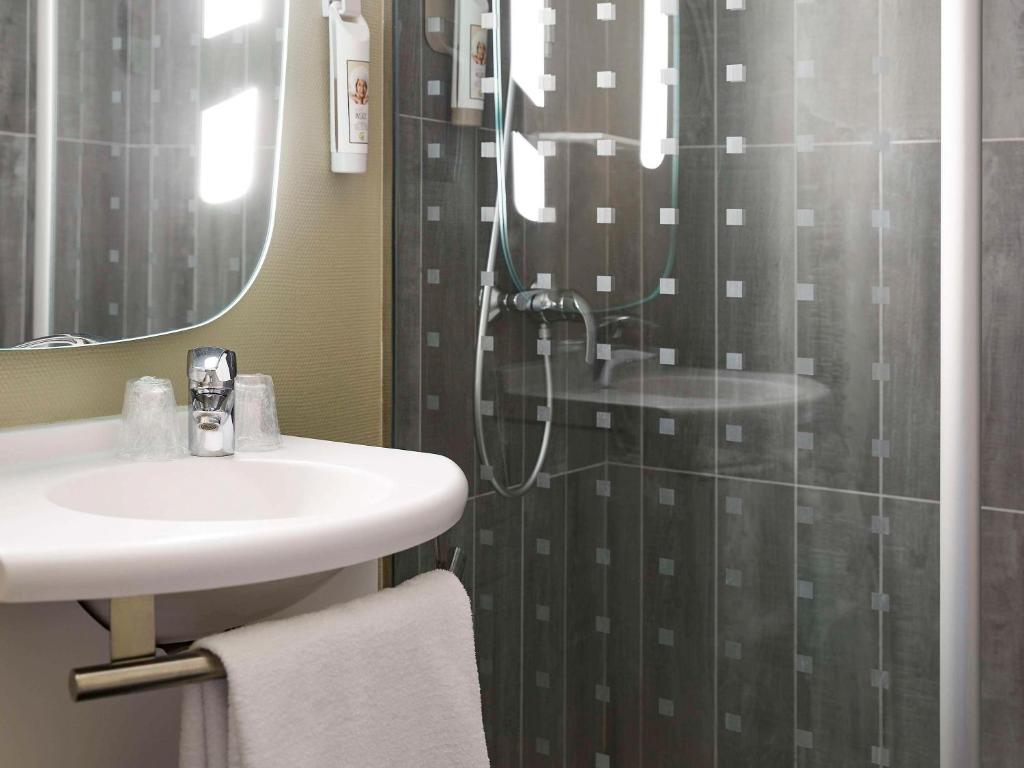 ibis Paris Canal Saint Martin