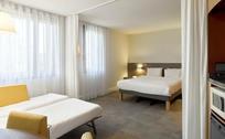 B&B HOTEL Paris Nord 18ème - Booking