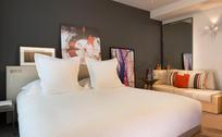 Le Cinq Codet - Booking