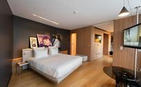 Le Cinq Codet - Booking