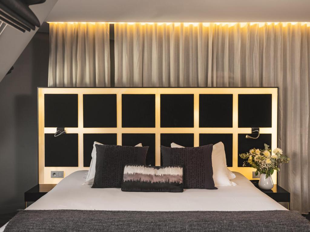 Legend Hotel Paris - Booking