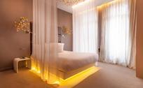 Legend Hotel Paris - Booking