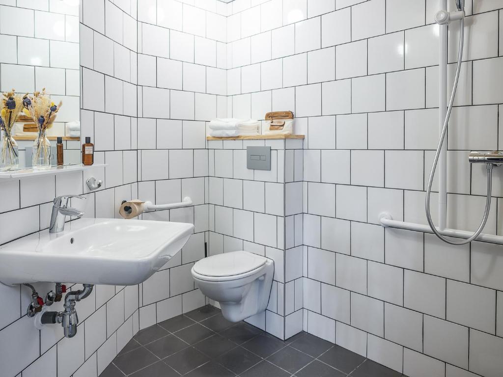 Eklo Paris Roissy CDG Airport