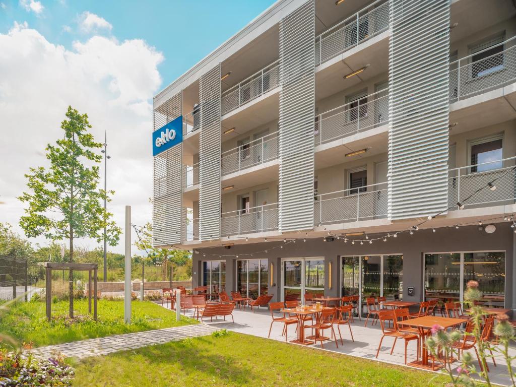 Eklo Paris Roissy CDG Airport