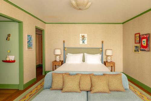 La Fantaisie - Booking