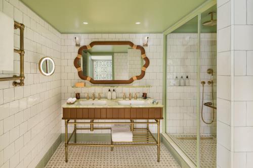 La Fantaisie - Booking