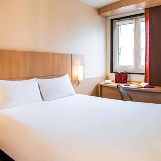 ibis Paris Pont de Suresnes Longchamp
